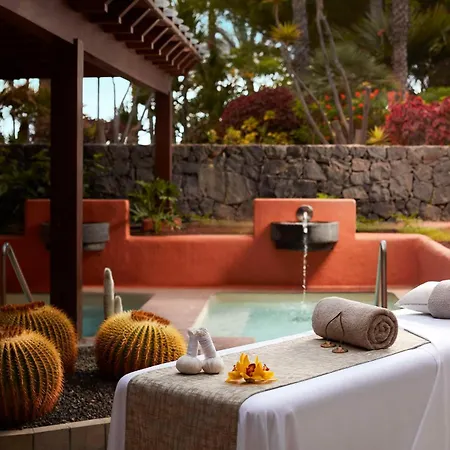 Tivoli La Caleta 5*