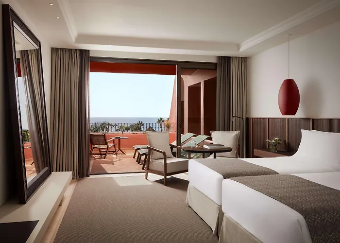 Hotel Tivoli La Caleta