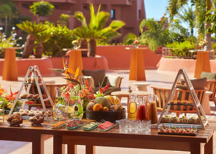 Tivoli La Caleta Отель