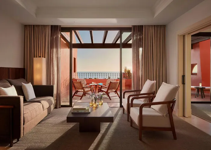 Tivoli La Caleta Адехе