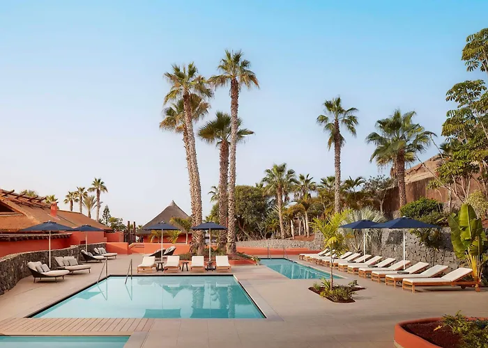 Отель Tivoli La Caleta 5*