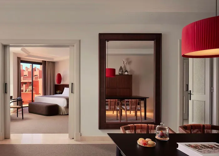 Отель Tivoli La Caleta Адехе