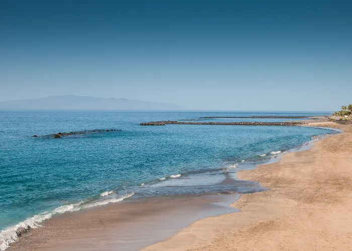 Отель Tivoli La Caleta